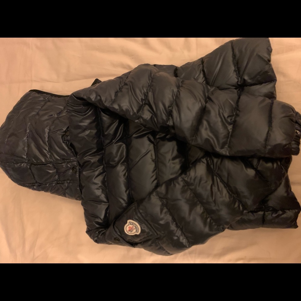 MONCLER ENFANT
NEW MAYA